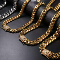 CUBAN LINK CHAIN WITH BOX CLOSURE