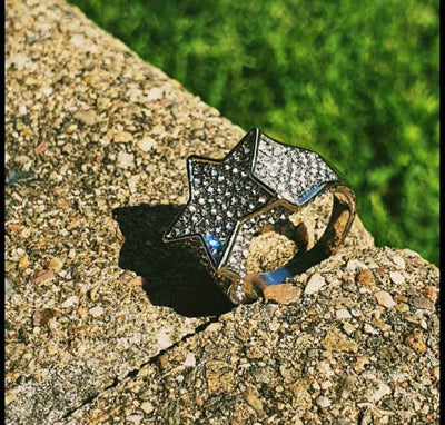 ANILLO CINCO ESTRELLAS BRILLANTES