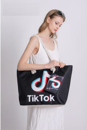 BOLSO TIK TOK DE PLAYA