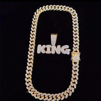 COLGANTE KING BRILLANTES LETRAS G