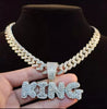 COLGANTE KING BRILLANTES LETRAS G