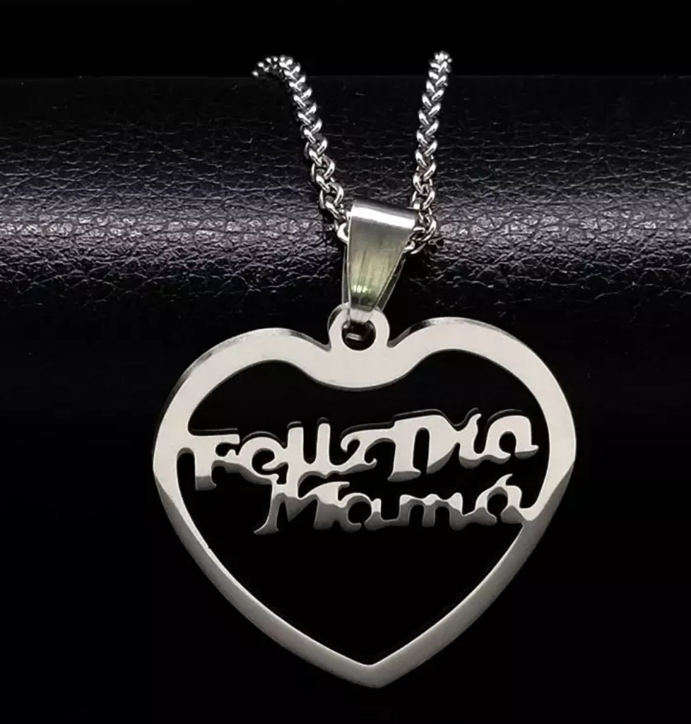 HAPPY DAY MOM HEART PENDANT