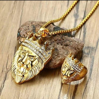 COLGANTE Y ANILLO DE LEON CON ZIRCONIA