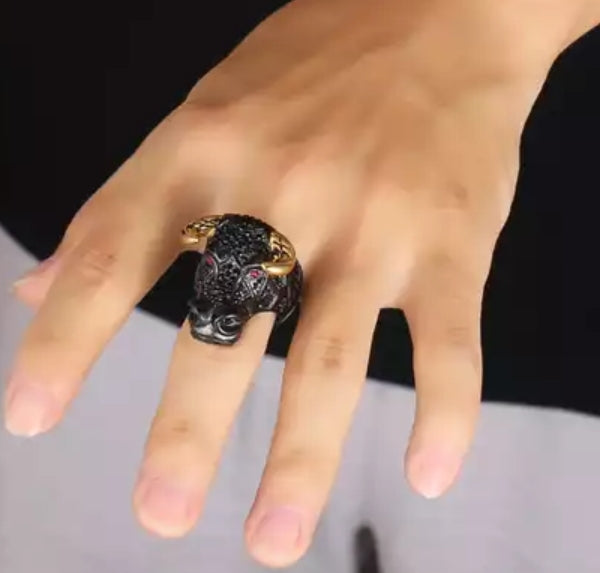 ANILLO TORO DORADO O NEGRO