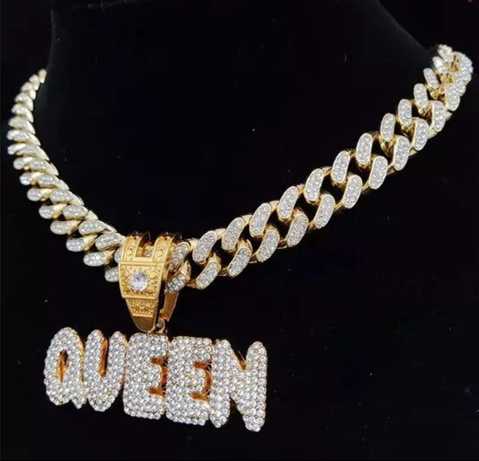 COLGANTE QUEEN BRILLANTES LETRAS G