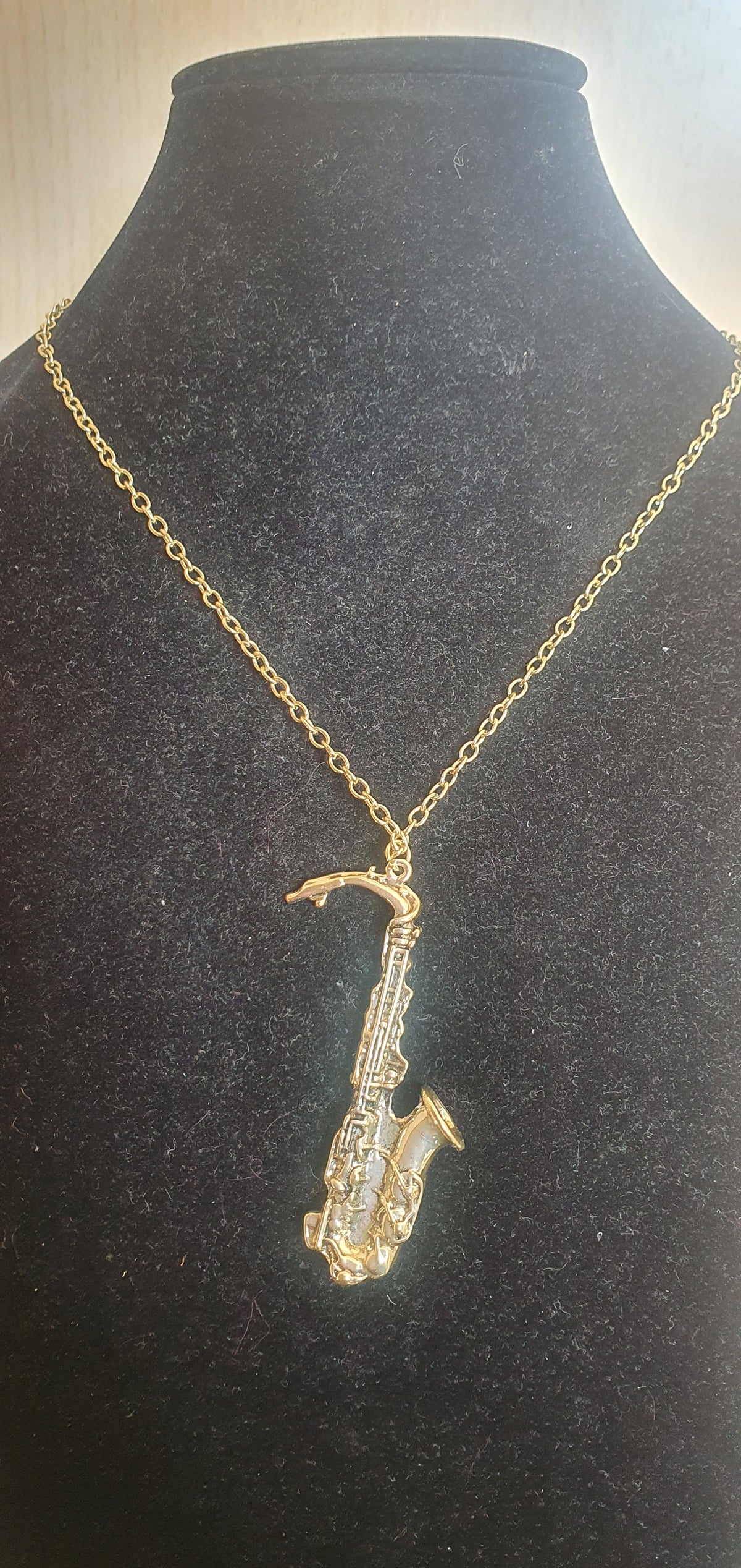 COLGANTE SAXOFON