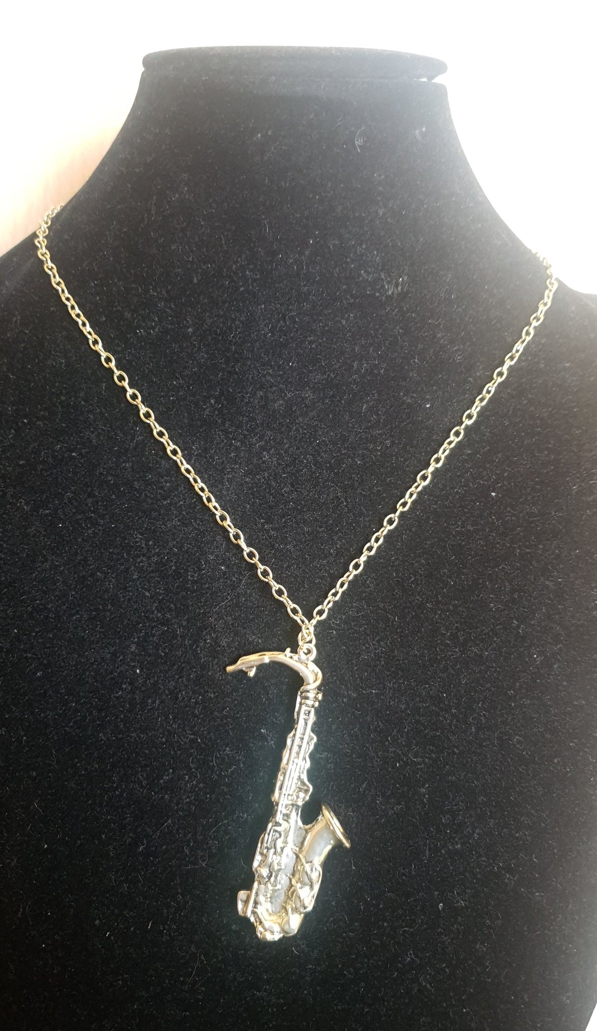 COLGANTE SAXOFON